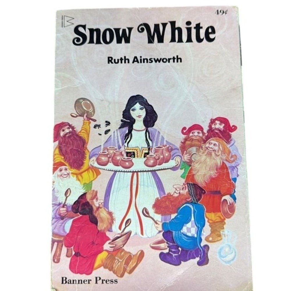 Vintage Snow White Children's Book by Ruth Ainsworth, Banner Press